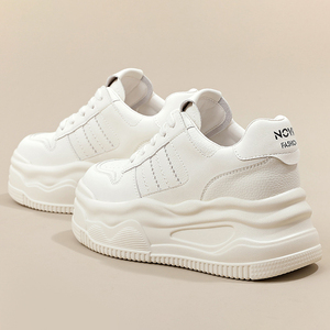 Baskets confortables à semelles souples, style coréen, chaussures décontractées, baskets blanches à semelles épaisses rehaussantes, nouveaux modèles pour femmes - Product Image 5
