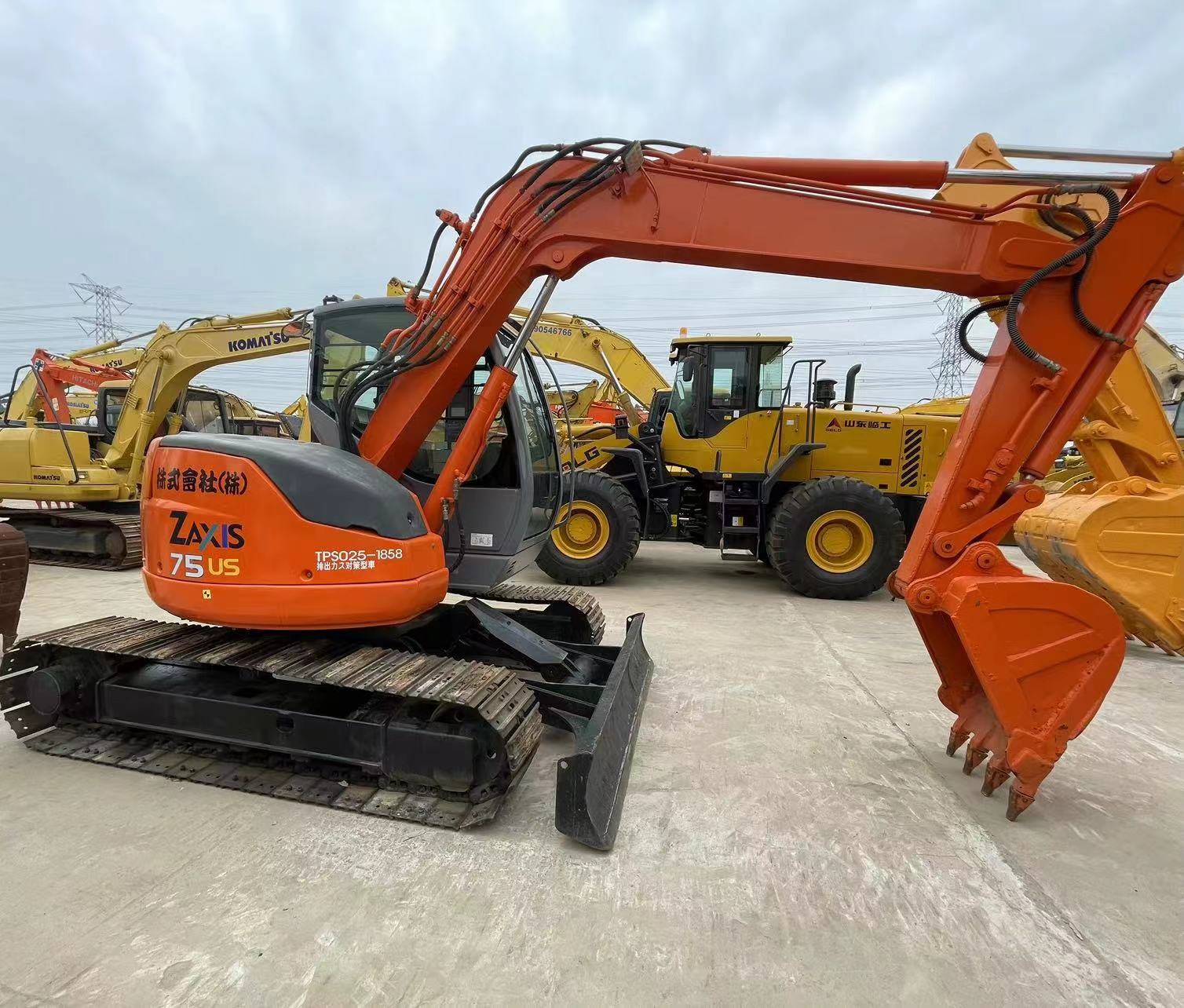 ZX75US Hitachi Hydraulic Excavator - High Digging Power