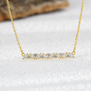 Collier pendentif linéaire en strass pour femme, chaîne en laiton plaqué or 18 carats, bijoux étincelants en oxyde de zirconium, cadeau tendance pour la meilleure amie - Product Image 1
