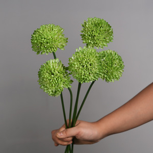 Chrysanthème artificiel vert à tige unique en EVA pour décoration de mariage, arrangement floral, décoration d'allée, prêt pour la vente en gros - Product Image 2