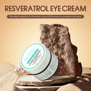 Crema Hidratante Reafirmante y Blanqueadora para Cuello y Pecho con Resveratrol, Aloe Vera y Té Verde - Product Image 3