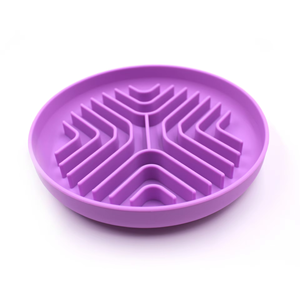 Alfombrilla de silicona impermeable para perros, diseño de personaje de arroz beige, para alimentación lenta, antiasfixia, entrenamiento, tazón para gollear golosinas - Product Image 1