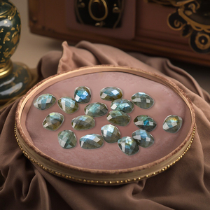Venta al por mayor azul llamativo labradorita facetada corte ovalado piedra <span class=keywords><strong>brillante</strong></span> gemas sueltas piedras preciosas facetadas colgante collar fabricación de joyas - Product Image 1