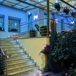 Bombilla LED PAR 38 IP65 E27 15W Azul - Iluminación exterior resistente al agua, ideal para jardines y eventos al aire libre. - Product Image 2