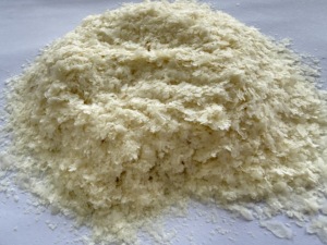 Poudre de pommes de terre déshydratée 100% naturelle et biologique certifiée ISO/HALAL, 25 kg, 6-8% d'humidité, 3-5 mm, Durée de conservation de 18 mois - Product Image 1