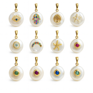 Breloques en perles baroques à motif symbolique |   Pendentifs en laiton plaqué or 18 carats avec accents en oxyde de zirconium (CZ) : Œil protecteur, Hamsa, Arbre de vie et Pierre de naissance - Product Image 1