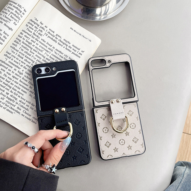For Z Flip5/Z Flip6 Folding Screen Phone Case Animal Floral Embossing Faux Leather Hard Anti-Fall Shockproof Diagonal 4