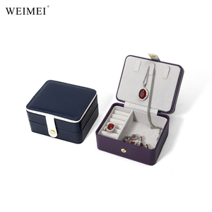 Boîte à bijoux spacieuse en cuir et velours WEIMEI, personnalisable, bleu et violet, avec miroir, durable, organiseur de bijoux de voyage - Product Image 5