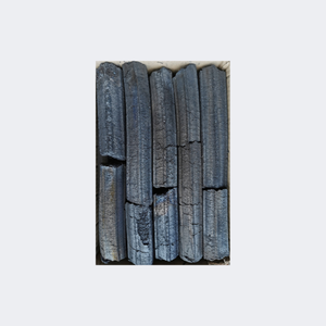 Briquettes de sciure de bois écologiques avec 3,85 % de cendres pour une combustion propre, une libération de chaleur efficace et une utilisation durable du combustible - Product Image 1