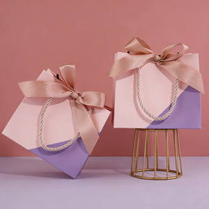 Bolsas de Regalo Pequeñas de Papel Reutilizables con Asas, Bolsas de Fiesta con Lazo Dorado, <span class=keywords><strong>Mini</strong></span> Bolsas de Regalo Rosas para Cumpleaños - Product Image 1