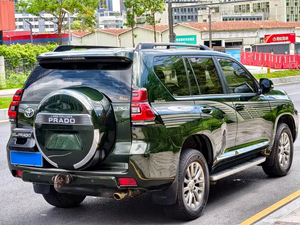 Coches usados en stock: Toyota Prado 3.5L TX-L NAVI 2018 con rueda de repuesto trasera, 4x4, 7 plazas, todoterreno. Venta al por mayor de coches de segunda mano para exportación. - Product Image 5