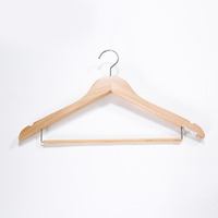 Cintres plats classiques en bois à un seul niveau pour chambre et salle de bain, personnalisables avec logo, écologiques, pour costumes et manteaux, vente en gros