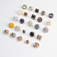 Logo Kustom 20mm Persegi Panjang Kancing Tekan Paduan Seng Teknik Pelapisan Ramah Lingkungan Sepatu Pakaian 17mm Shank Loop
