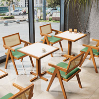 Ensemble table et chaises carrées en bois massif rétro pour restaurants commerciaux, cafés, snack-bars et pâtisseries, modèle CZ-C10, design vert