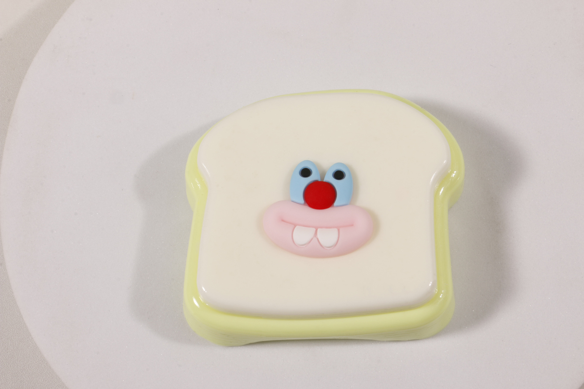 20700-ขนมปังปิ้งสีเหลืองพร้อมอารมณ์สกุชชี่