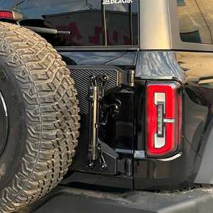 Soporte para Bandera Trasera de Coche ZYZ para <span class=keywords><strong>Bronco</strong></span> 2019-2025 - Nuevo, Instalación sin Perforaciones - Product Image 1