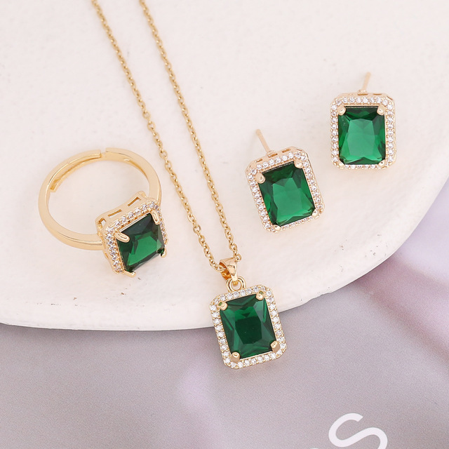 Wholesale Classic Vintage Copper Micro-inlaid Diamond Square Pendant Elegant Light Luxury Earring Ring Necklace Set