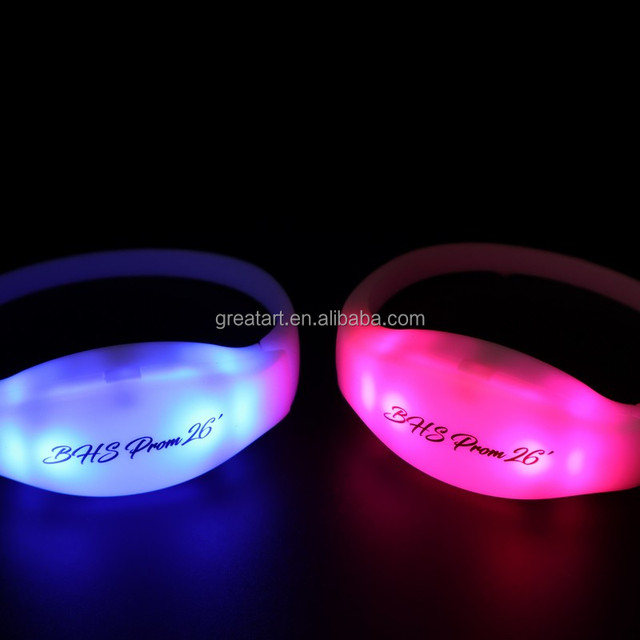 Remote Controlled Plastic LED Glow Bracelet with Custom Logo Soft Silicone Wristband for Party Concert Event Supplies