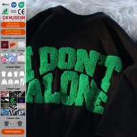 T-shirt en coton épais à col rond imprimé numériquement, avec logo brodé en chenille 3D, à manches courtes pour homme