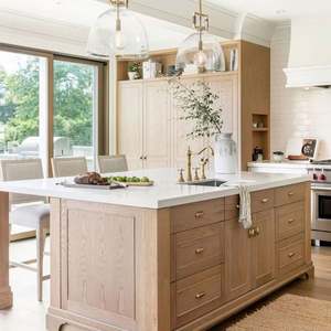 Cuisine sur mesure en chêne blanc, conception 3D, construction en bois massif avec finition en placage de chêne - Product Image 2