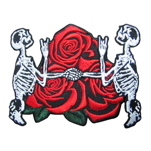 Appliques brodées en chenille écologiques, motif roses squelettes inspirées des Grateful Dead, à thermocoller/coudre pour vestes en jean et chapeaux - Product Image 1