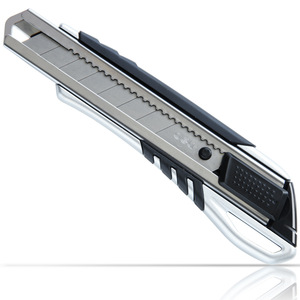 Deli Utility Knife 2057 Sk5 Steel 161mm Large Blade For Paper Cutting And Wallpaper Removal - Product Image 4