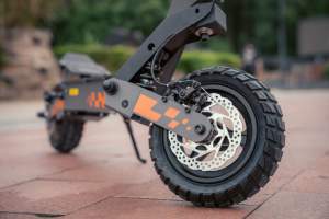 Scooter Plegable de Aleación de Aluminio, Novedad 2026, Superventas en la UE, Motor sin Escobillas de Dos Ruedas, Batería de Litio Impermeable - Product Image 2
