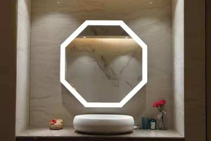 Miroir polygonal suspendu à LED moderne et élégant, éclairé par LED, cadre en métal argenté blanc écologique <span class=keywords><strong>de</strong></span> 5 mm, <span class=keywords><strong>IP44</strong></span> adapté - Product Image 3