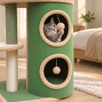 Arbre à chat en sisal avec griffoir et deux niches, stable et peu encombrant, pour vente en gros