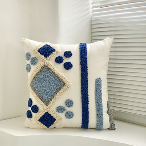 Coussins <span class=keywords><strong>d</strong></span>écoratifs brodés à <span class=keywords><strong>la</strong></span> main en tissu de coton avec pompons et fil épais – Style moderne et épuré pour canapé - Product Image 6