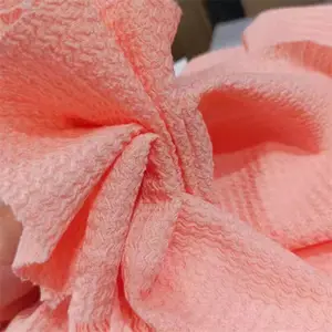 Tecido de tricô de amônia e poliéster elástico personalizável para primavera e verão, tecido crepe jacquard com listras de água