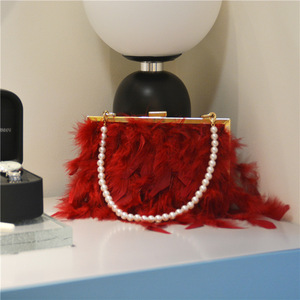 Nuevo europeo y americano-Frontera de Turquía pluma bolso de señora con plumas de avestruz Cadena de perlas de uno-hombro cena bolsa - Product Image 3