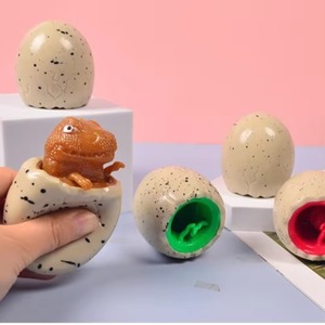 Juguete de Huevo de Dinosaurio Adorable para Apretar, Juguete Antiestrés Blandito Novedoso de Dinosaurio que Respira para Aliviar el Estrés, para Adultos, Niños, Regalos para la Oficina y el Escritorio - Product Image 3