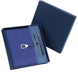 Set de Regalo Corporativo de Lujo: Agenda de Oficina A5 Azul con Cierre Magnético, Cuaderno de Cuero 2025 y Bolígrafo - Product Image 3