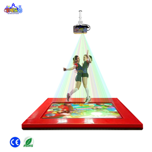 Dispositivo de trampolín de proyección interactivo para interiores de alta adaptabilidad personalizado <span class=keywords><strong>AR</strong></span>/VR/MR centro comercial Naughty Castle Laser - Product Image 1