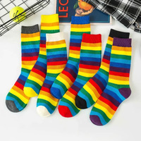 Vente en gros Adulte Taille Arc-En-Ciel Chaussettes Cadeau Mignon Lesbienne Gay Bisexuel Trans Lgbt Pride Femmes Chaussettes En Coton