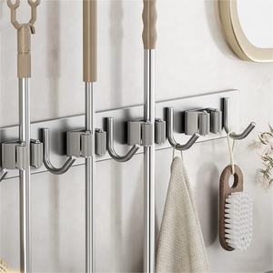 Support mural robuste en acier inoxydable 304 pour balais et serpillères avec 3 crochets, support de rangement simple niveau pour garage et salle de bain - Product Image 1