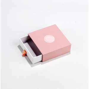 Boîte à bagues de luxe personnalisée avec mini-tiroir et présentoir pour porte-alliances, avec impression de votre logo - Product Image 1