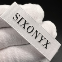 Étiquettes en silicone 3D personnalisées de haute qualité Étiquettes de vêtements Étiquettes lavables douces pour vêtements Pantalons Robes Sacs