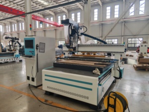 Fabricant chinois de routeur CNC à carrousel 3D ATC pour le travail du bois avec système anti-poussière sur les axes <span class=keywords><strong>X</strong></span>, <span class=keywords><strong>Y</strong></span>, Z pour la fabrication de meubles - Product Image 5