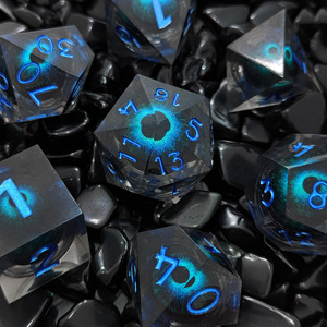 Jeu de société de rôle DND Dragon Dungeon pour dés Dragon Eye avec noyau liquide mobile, polyédrique 16 mm, D20, facettes multiples, designs personnalisés - Product Image 2