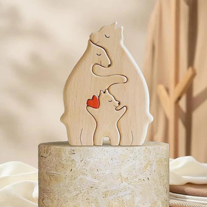 Gravure gratuite, puzzle en bois personnalisé avec la famille d'ours, cadeau de Noël ou d'anniversaire, sculpture du nom de la famille, 2 à 7 noms, décoration de bureau - Product Image 1