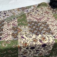 Tissu en Chiffon Imprimé à Motifs Floraux 100% Polyester Écologique Respirant pour Robes et Vêtements