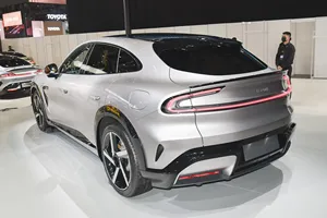 Offerta Speciale: Xiaomi YU7 Long Range GT Pro Max, SUV Elettrico Usato di Tipo Sportivo, Basso Chilometraggio, Alte Prestazioni, Lussuoso - Product Image 4