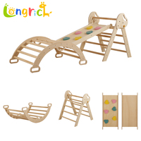 Ensemble de triangle Pikler en bois Montessori 3-en-1, structure d'escalade pour tout-petits avec arche, balançoire et rampe d'escalade pour enfants, jeu d'intérieur