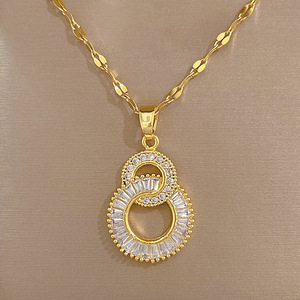 Luxe 8-Forme Double Anneau En Acier Inoxydable Chaîne Polyvalent Banquet <span class=keywords><strong>De</strong></span> Mariage Collier pour Femme Internet Célébrités Pendentif - Product Image 2