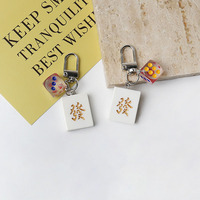 Porte-clés Mahjong style chinois porte-bonheur, breloque dés, souvenir de voyage et cadeau d'anniversaire pour ami