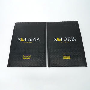 Enveloppes à bulles en poly noires personnalisées sac d'expédition à bulles en plastique écologique enveloppe postale indéchirable rembourrée à bulles - Product Image 3