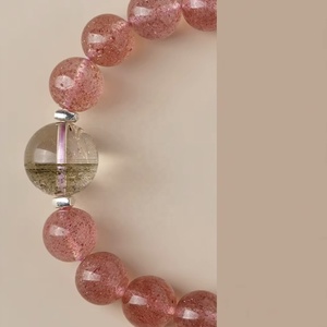 Bracelet en améthyste naturelle et or rose, perles de 10 mm, style bureau/carrière pour femmes et hommes. Bijoux de protection et de guérison pour soulager l'anxiété - Product Image 1