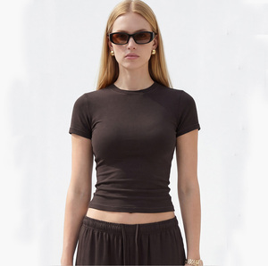 Camiseta Básica de Verano para Mujer, 200GSM, 90% Algodón, 10% Elastano, Corte Ajustado, Transpirable, Manga Corta, Personalizable con Logotipo, Producción en Pequeños Lotes - Product Image 1